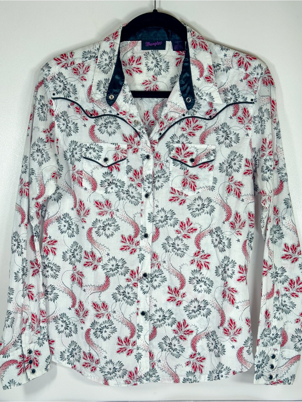 Wrangler Women’s Large Western Shirt Pearl Snap 100% Cotton Red Black Print